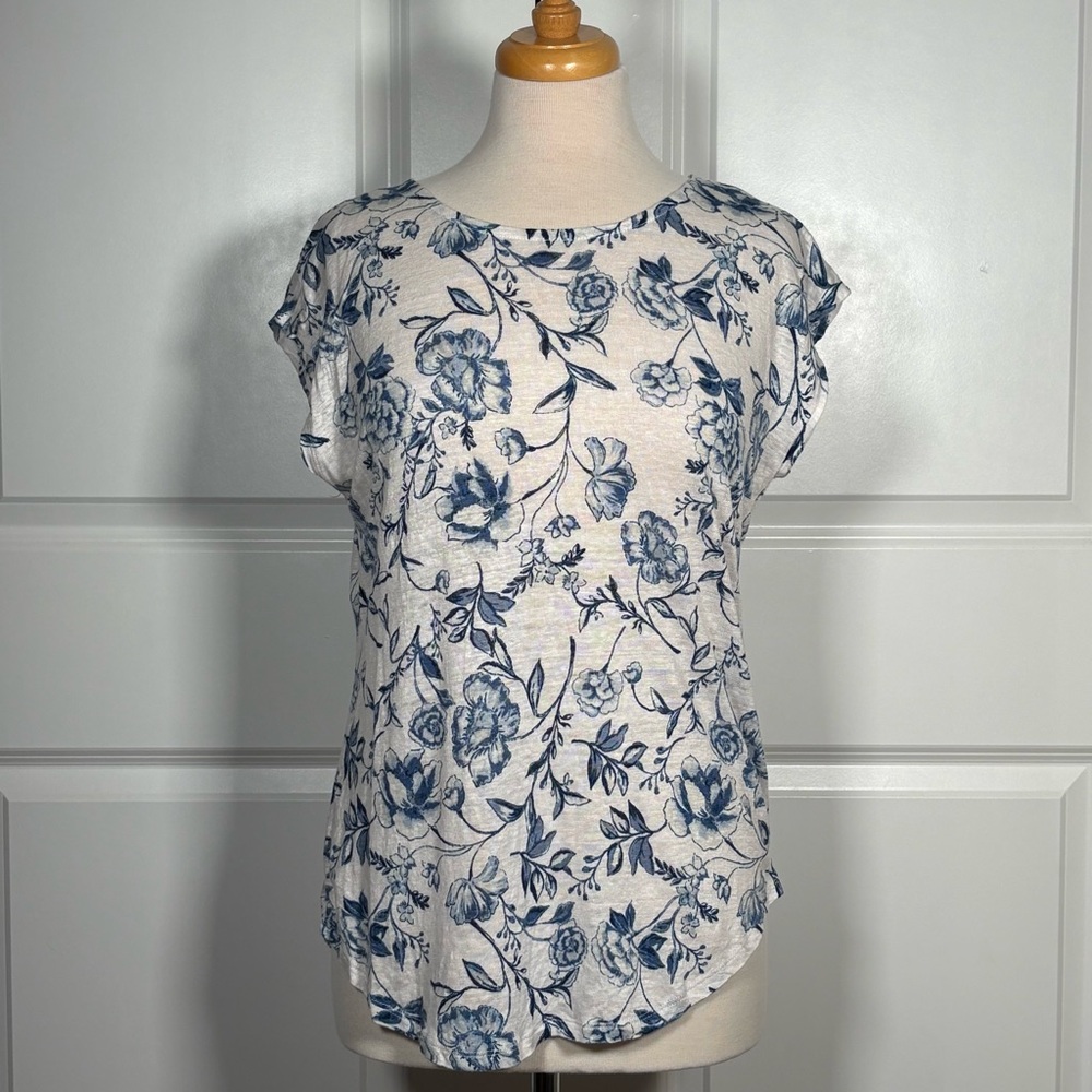 Cynthia Rowley 100% Linen Blue & White Floral Top